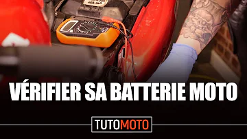 Où se trouve la batterie d'une moto ?