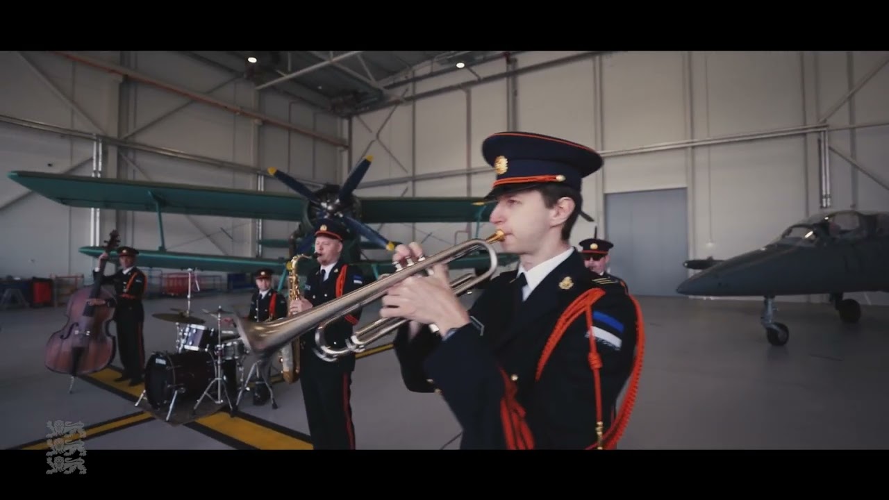 Taktsammu valss, sõjaväeorkestri jazzbänd