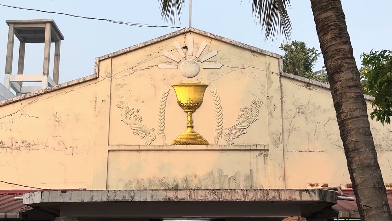 നമ്മുടെ സ്വന്തം ജാന്ന പഴപള്ളി പൊളിച്ചു നീക്കുന്നത്  മുൻപുള്ള കൃതജ്ഞത ബലി 