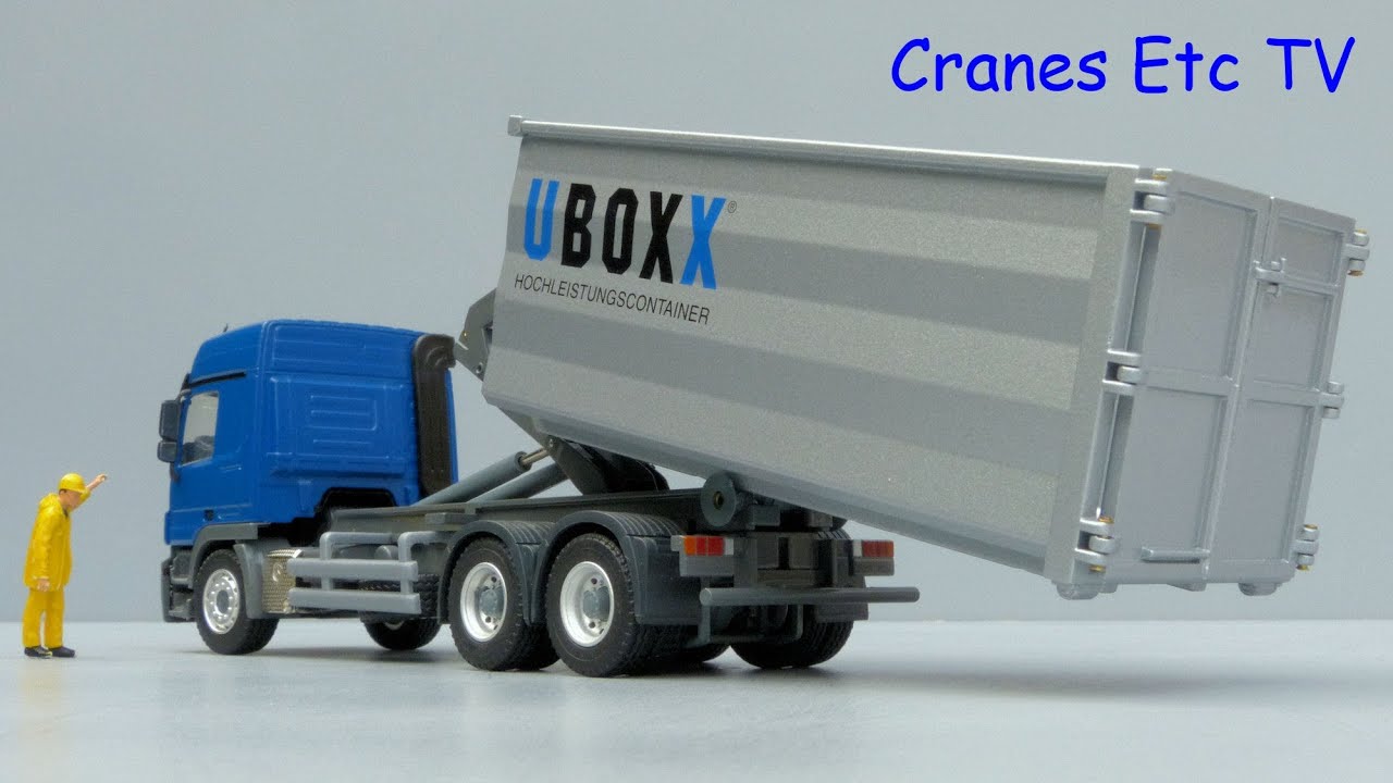 Conrad Mercedes-Benz Actros Truck + UBoxx Hook Arm Container by