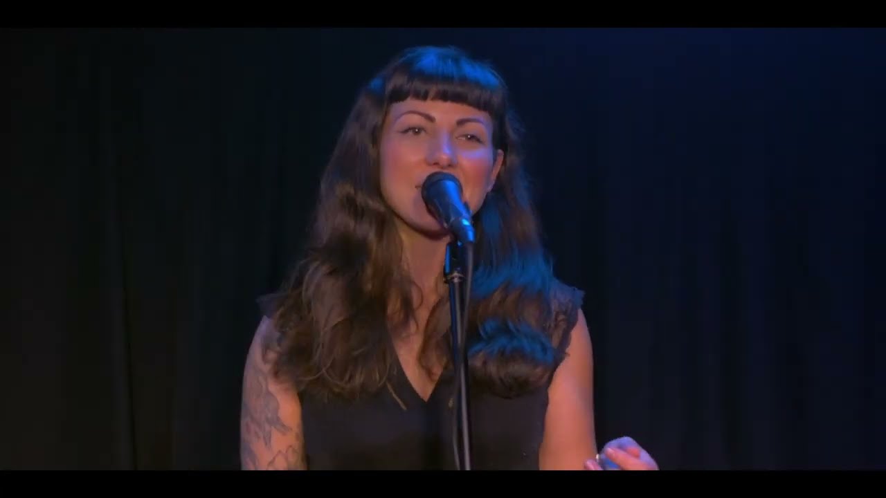 Aurelle Key - Heartbreakhotel (live 105dB)