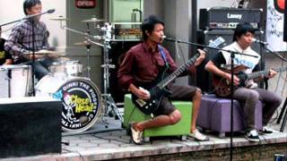 Video thumbnail of "closehead - janji manis ( cover )"