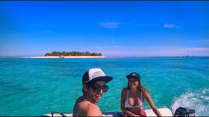 Ship Wrecks & Pina Coladas - Sailing Nandji, Ep 44