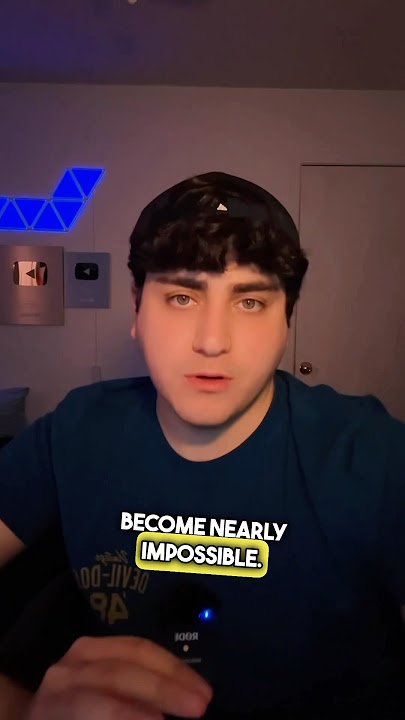 Mona Lisa Is Insanely Crowded 😭