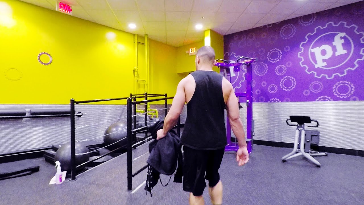 MAKING A GYM VIDEO IN FITNESS! YouTube