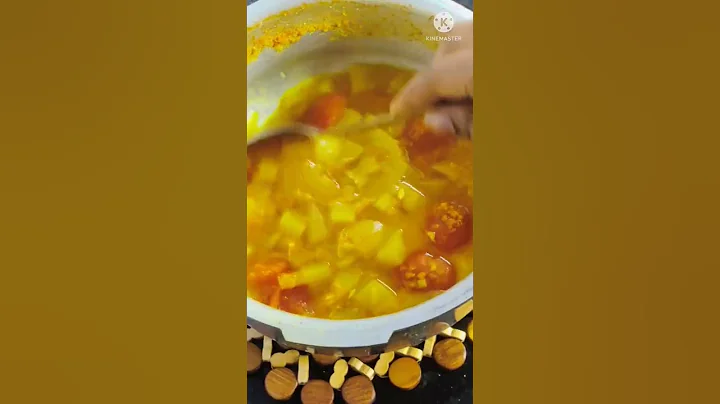 కమ్మ కమ్మగావేడి వేడి అన్నం లో దోసకాయ పప్పు నెయ్యి వేసి కలిపి చేపను నంచుకొని తింటే అహ 🤤#shorts