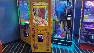 Smart Industries Candy Crane Claw Machine Gameplay screenshot 5
