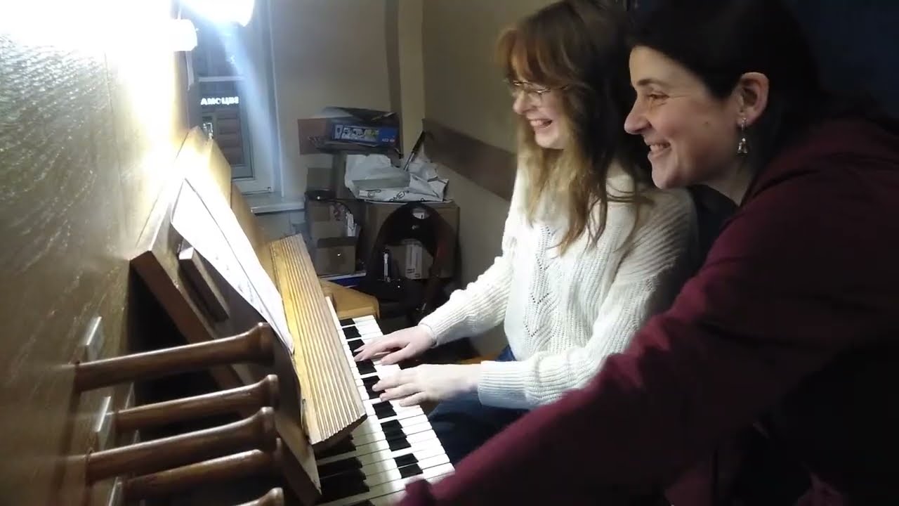 Parallel Canvases. Мария Лобецкая со студенткой и 