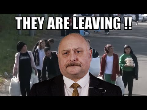 Video: Refugees in Germany. How many refugees are in Germany?