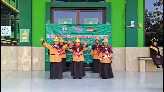 Dance 4 Kata Ajaib Kelas 1A Mias Kruwul