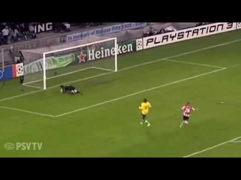 Gol de Edison Méndez jugando en el PSV vs. Arsenal