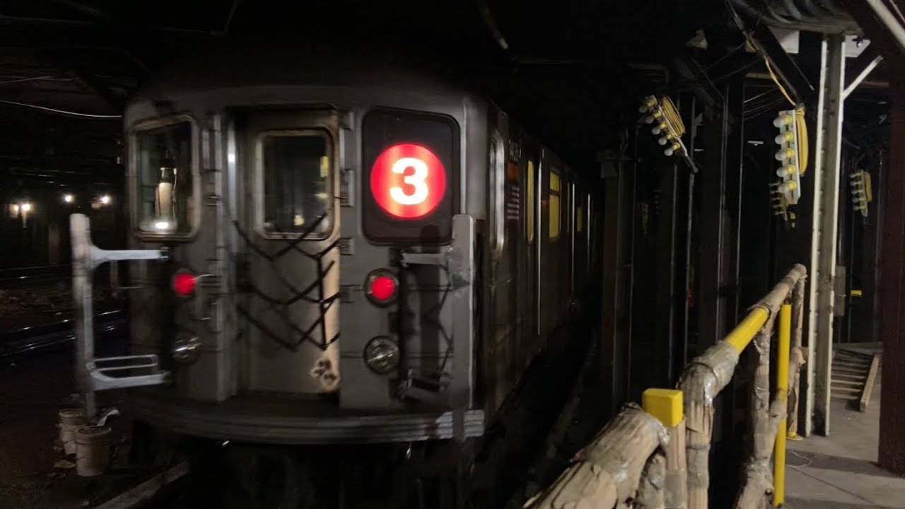IRT 7th Ave Line: Uptown (1) (2) (3) Local Trains @ Times Square-42nd Street (Shuttle Platform)