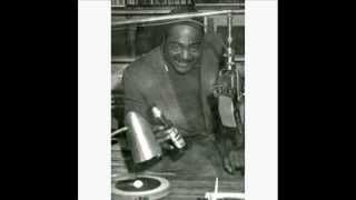 Jay McShann w/ Jimmy Witherspoon Shipyard Woman Blues (1945)