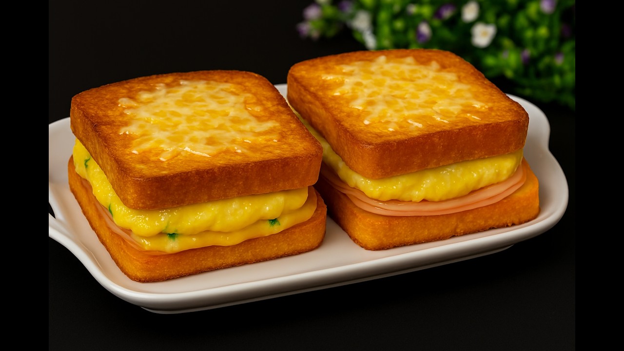 If you have toast and eggs at home, make this simple and delicious sandwich 😋