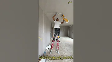 أرجل معدنية ذكية عمال يبتكرون حلا للعمل السقفي 