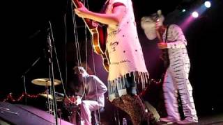 Deerhoof - Chandelier Searchlight