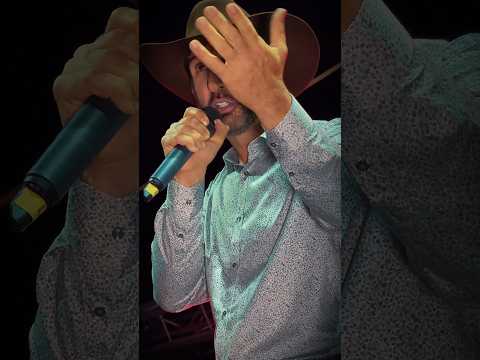 🇻🇪🤠🎤🎶👏🇨🇴 De cantar música criolla me siento más que feliz.