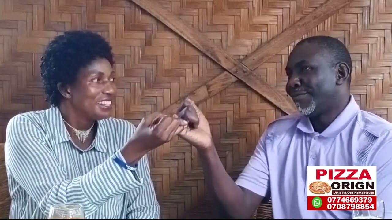 Omukazi yalina okugula amasuuka awo akaboozi kanyume.