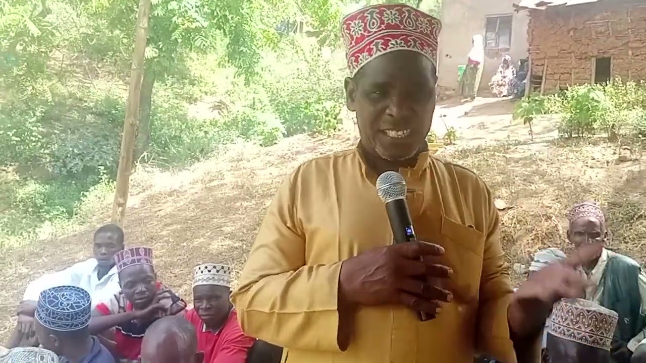 SHEKHE Omar ALIVYOO mkaribisha kiongozi wajumalu wawilaya yalushoto kutoa shkrani