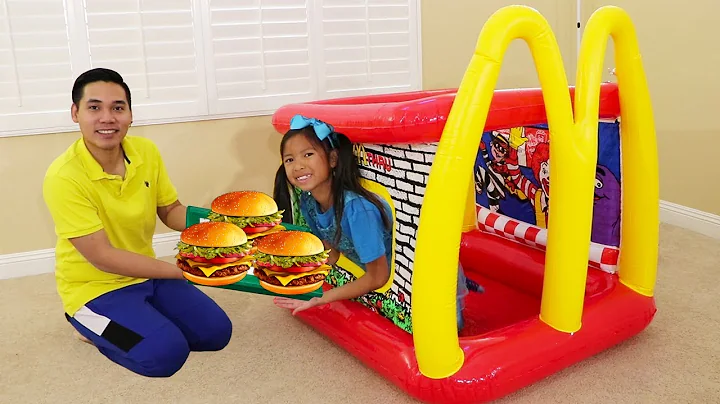 Wendy Pretend Play w/ McDonalds Inflatable Restaur...