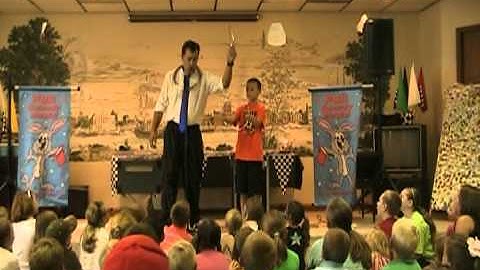 Covington Library Summer Reading Program with Gordon the Magician highlights
