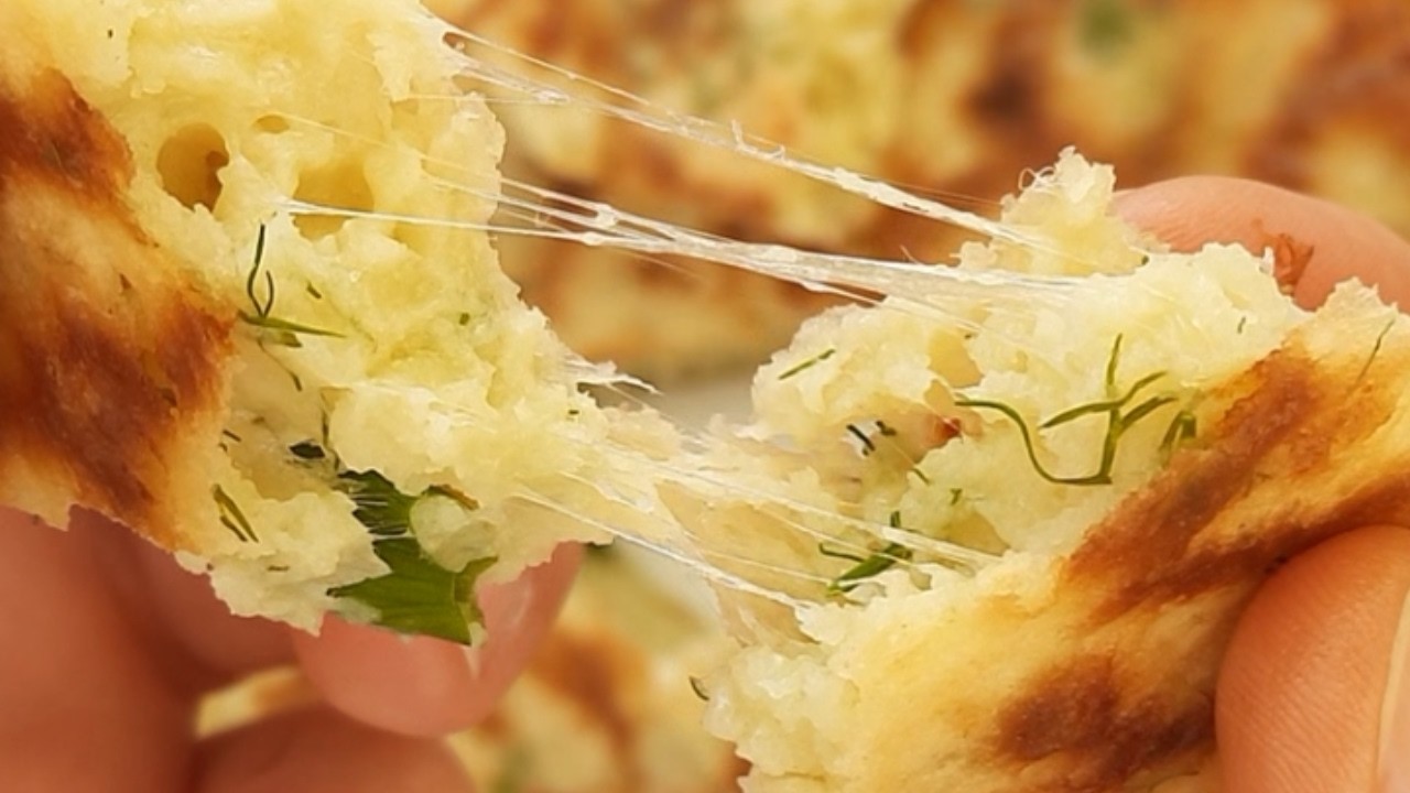 5 DAKİKADA TAVADA PEYNİRLİ BÖREK! | En Kolay Kahvaltılık Tarifi | Pratik Tarif | Çay Demlenene Kadar 5 DAKİKADA TAVADA PEYNİRLİ BÖREK! | En Kolay Kahvaltılık Tarifi | Pratik Tarif | Çay Demlenene Kadar