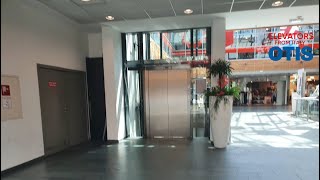 2001 Generic Otis Hydraulic Elevator Citycenter Mall - Sc, Linz, Austria