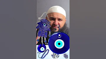 العين الزرقاء والكف م ــ ــاذ 