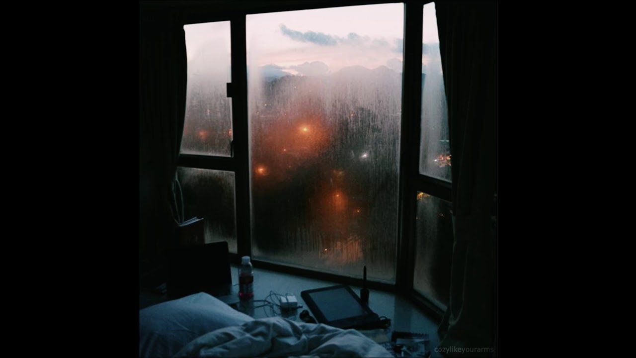 окно в темной комнате. уютная комната дождь. окно ночью. комната с окном ночью. темная комната с окном ночью.