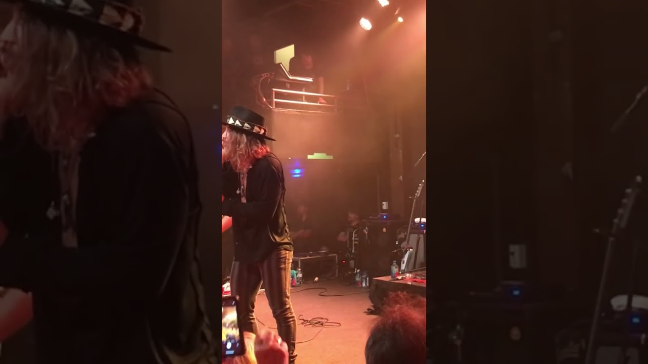 Dirty Honey – Fire Away (encore live from The Fine Line Music Cafe in Minneapolis MN) Dirty Honey – Fire Away (encore live from The Fine Line Music Cafe in Minneapolis MN)