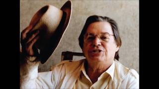 Video thumbnail of "Águas de Março - Tom Jobim (1981)"