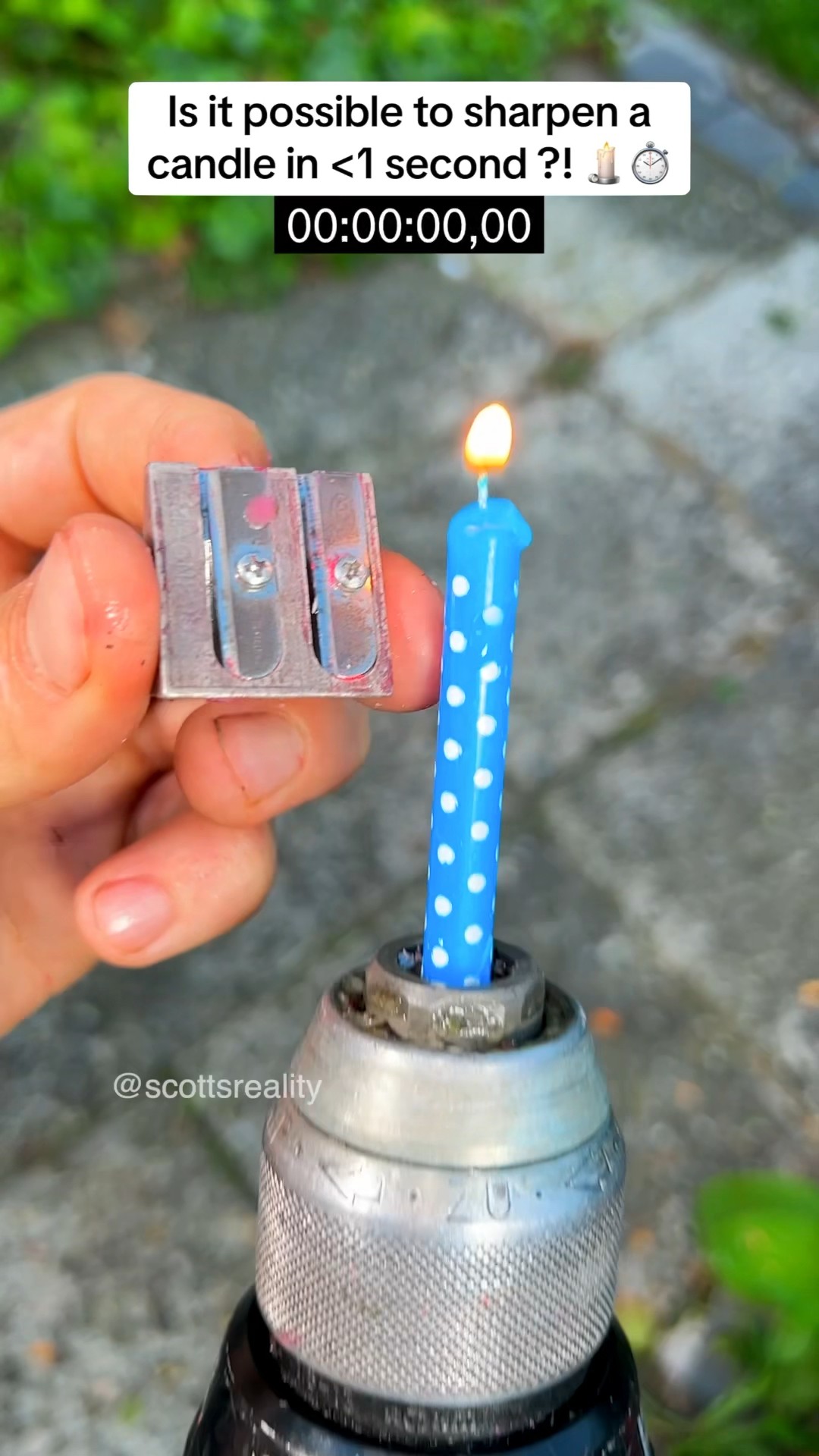Guess how long it takes to sharpen a candle ?️?