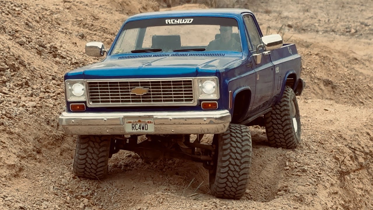 1/10 Scale RC Car : RC4WD CHEVROLET K10 SCOTTSDALE Offroad Driving 
