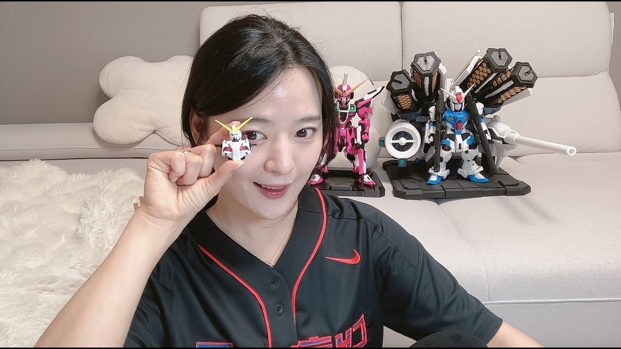 나이키 유니콘 건담 (3)