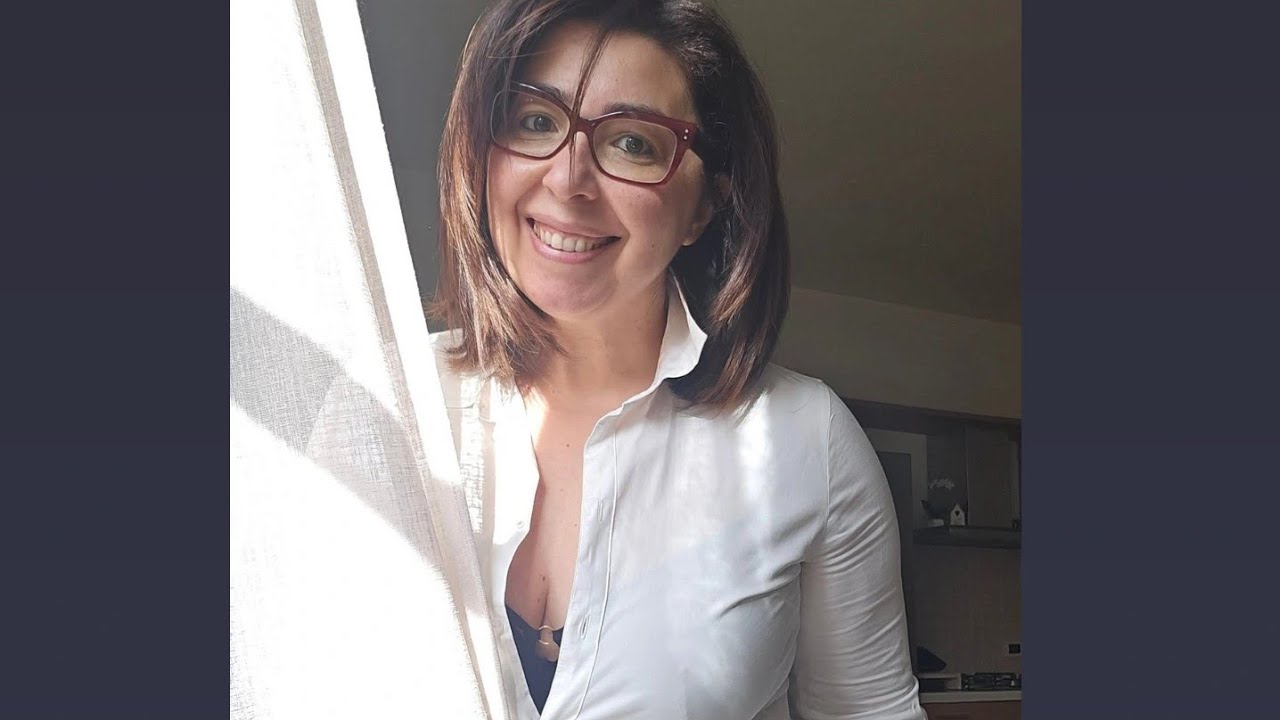 Le Dritte Di Simo: Intelligent Curves & Timeless Confidence | The Unique Curves