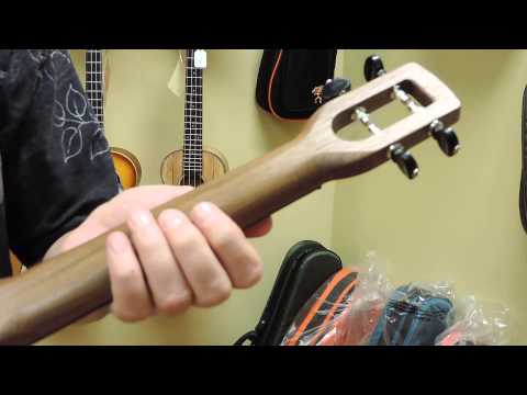 Magic Fluke Co. Walnut Concert Flea Demo by UKE Republic