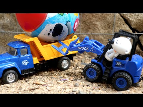 Видео: Видео с игрушками из мультфильма. Ми-ми-мишки и большое яйцо сюрприз