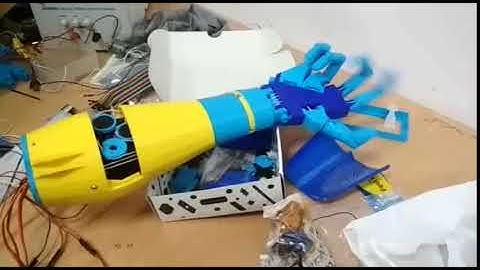 Robotic Hand printed by 3-D printer manufactured by UEM Jaipur students