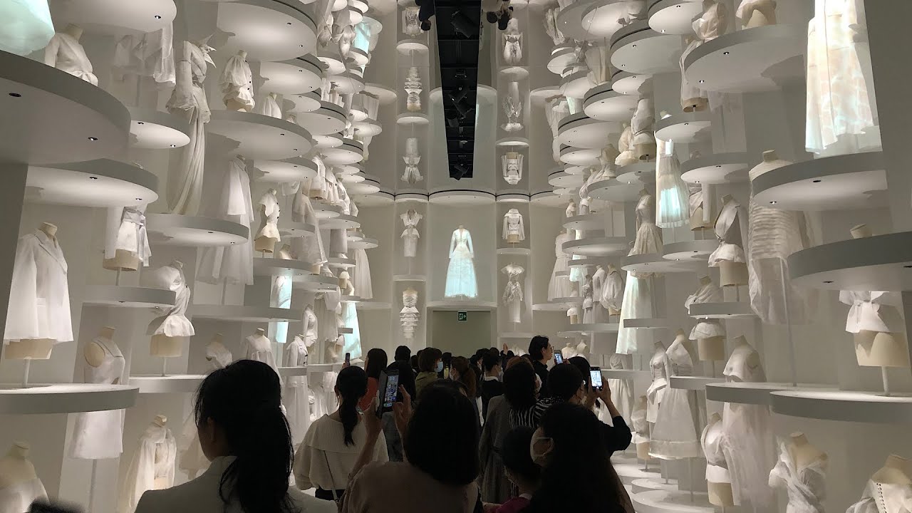 Christian Dior: Designer of Dreams - 「クリスチャン