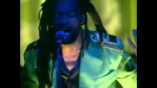 Lucky Dube - Guns & Roses {HQ}