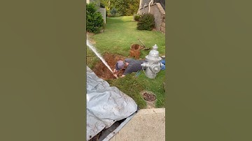 Pro Plumber VS Amateur Plumber 😎 (via charlesmccoy35)