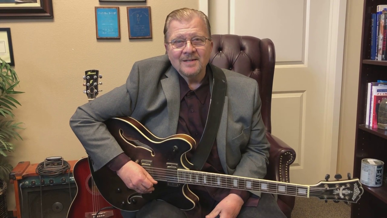 Guitar Lesson in the Key of A #4 Chords & Basic BB King Box - YouTube