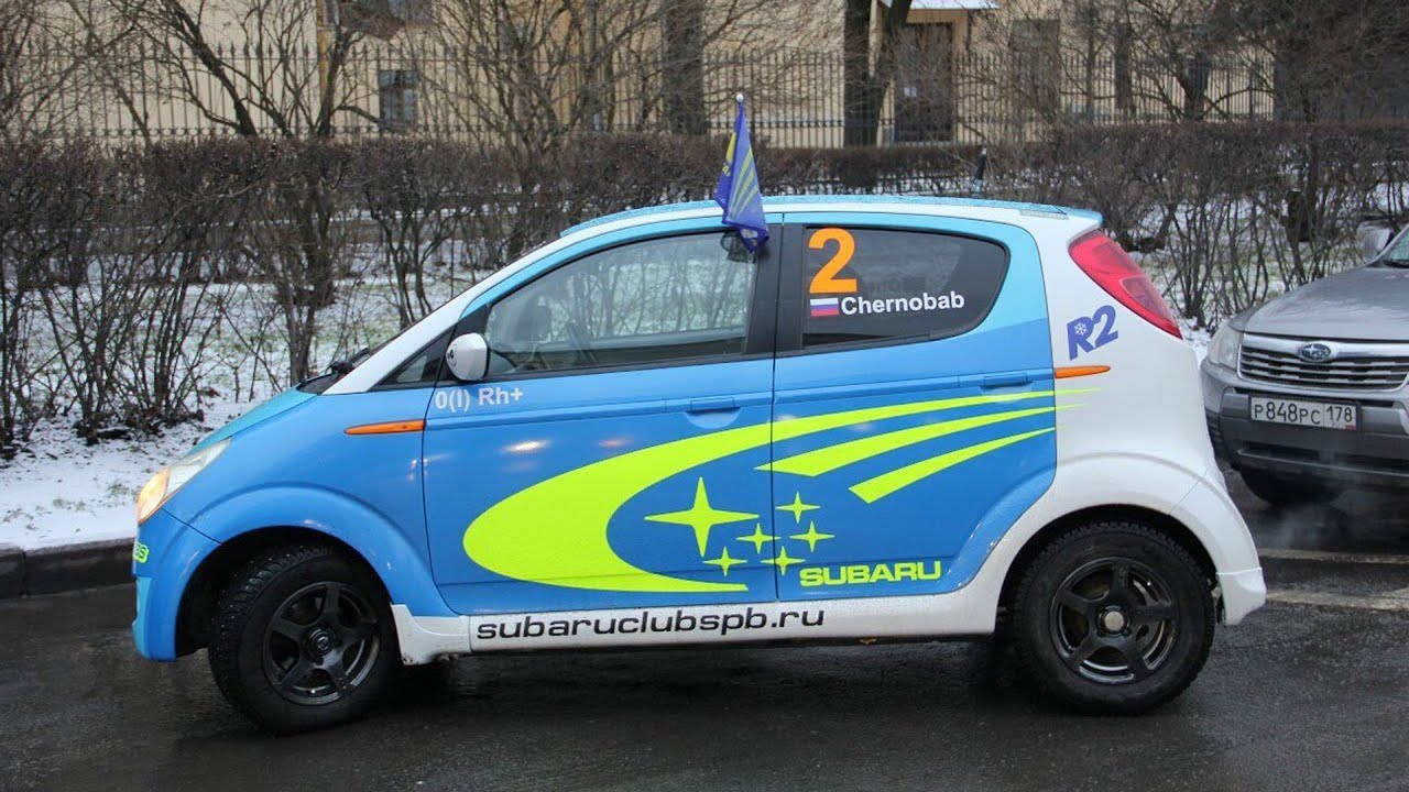 Маленькая полноприводная машина