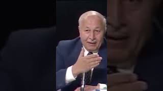Necmettin Erbakan Trtye Trip Atıyor.