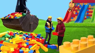 The kids build a Lego tower with a real construction vehicle 🚧👷‍♀👷‍♂ screenshot 5