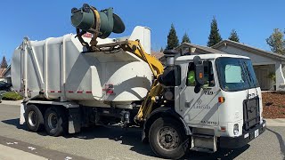 Lincoln Autocar ACX Heil CP Python Garbage Truck