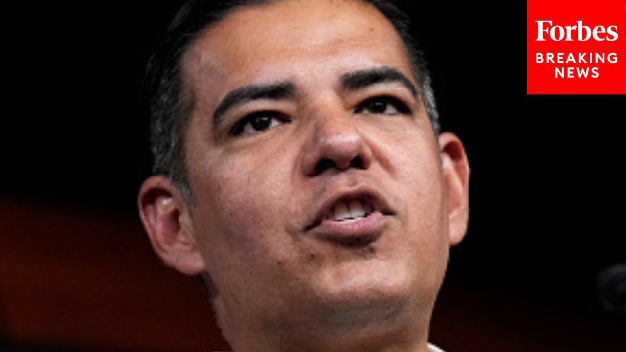 'One Of The Biggest Rip-Offs In America History': Robert Garcia Tears ...