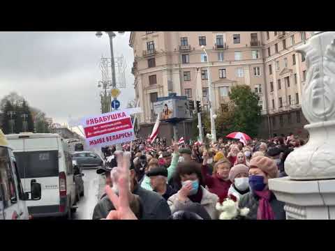 В ЦЕНТРЕ ЗАБАСТОВКИ РАБОЧИХ В МИНСКЕ.ПРОТЕСТЫ В БЕЛАРУСИ ПРОТИВ ЛУКАШЕНКО.БЧБ МАРШ СТУДЕНТОВ