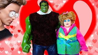 ЛЮБОВЬ С ПЕРВОГО ВЗГЛЯДА 😍 НОВЫЙ ПАПА КЕНА / Играем в куклы с Бетти ЛЮБОВЬ С ПЕРВОГО ВЗГЛЯДА 😍 НОВЫЙ ПАПА КЕНА / Играем в куклы с Бетти