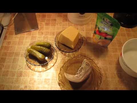 Видео рецепт Салат с языком и маринованными огурцами